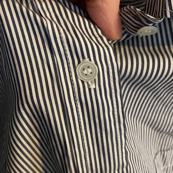 J Crew Women’s Boy Fit Vertical Stripe Classic Button Down Shirt EUC - Picture 7 of 9